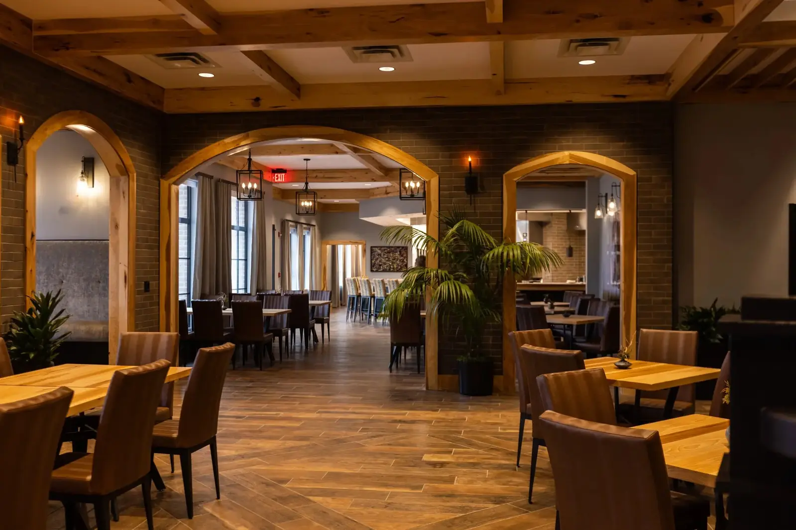 Copy+of+Hickory+dining+room+1(1)